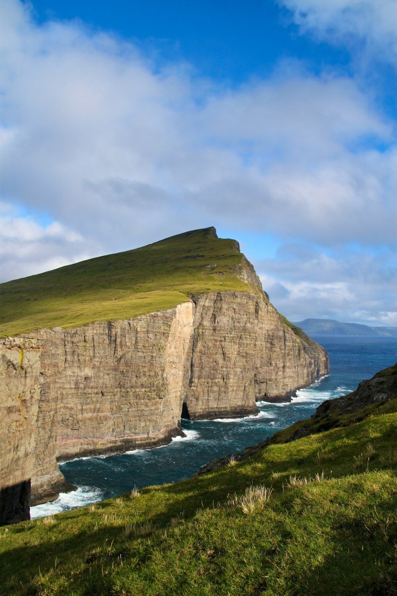 Cliff edge above Sørvágsvatn, the lake that appears to sit over the North Atlantic on Vágar